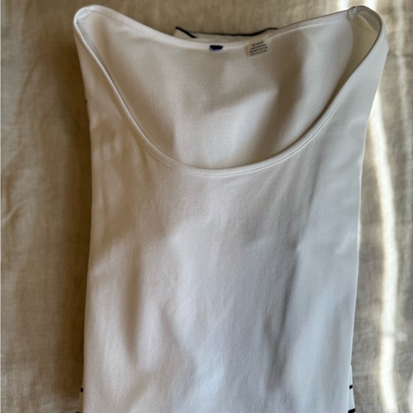 Six maternity tee shirts - Picture 6 of 7